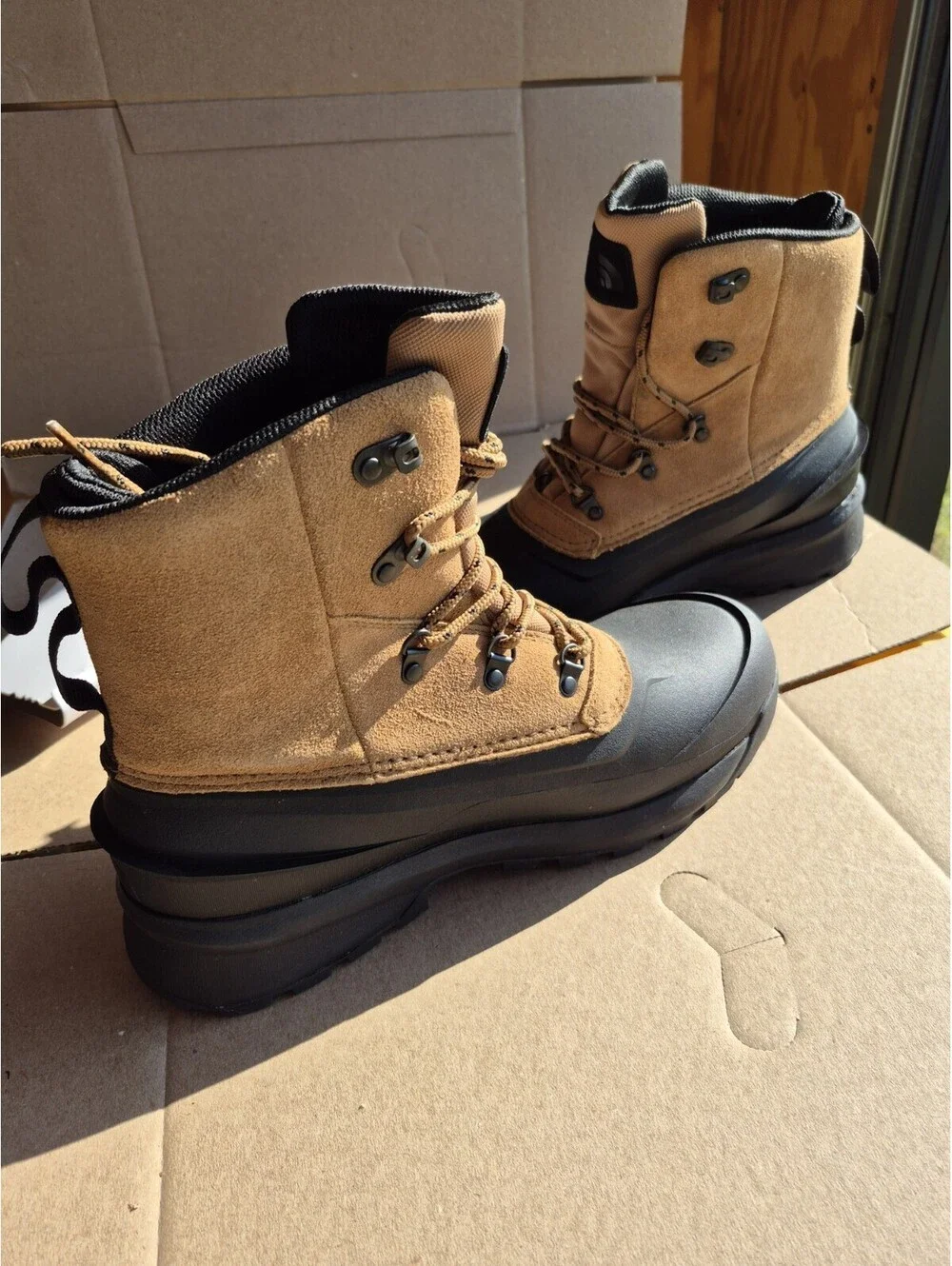 The North Face Men's Brown Chilkat V Lace Waterproof Boot Shoe Size 11.5 $179